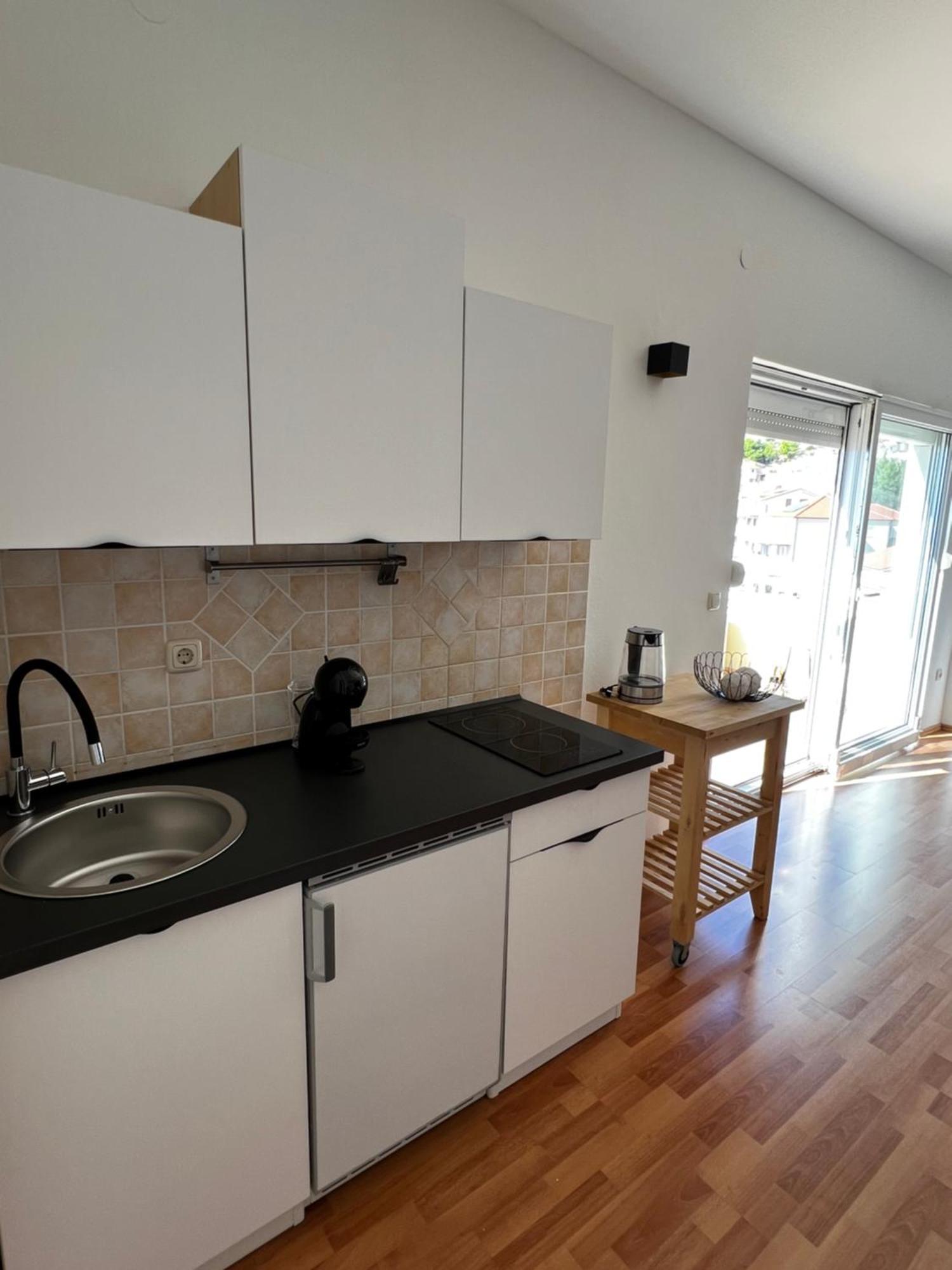 Kavajin Rooms Duce Exterior photo